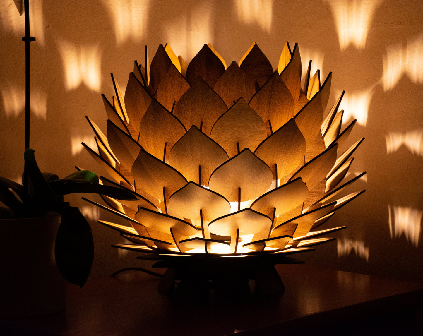 Wooden Pine Cone Modern Chandelier Lamp